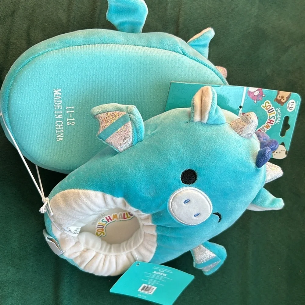 Squishmallows Unisex Plush Slippers - Tatiana The Dragon 11-12